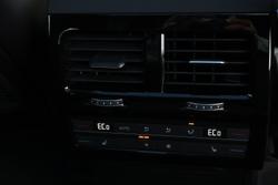 2025 Volkswagen Touareg R