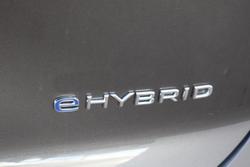 2025 Volkswagen Touareg R