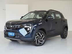 2025 Mahindra XUV3XO AX7L