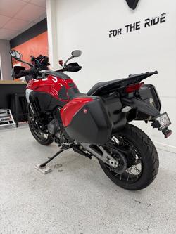 2023 DUCATI MULTISTRADA V4 S Red