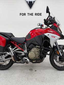 2023 DUCATI MULTISTRADA V4 S Red