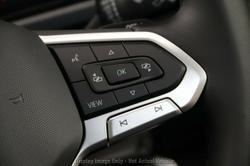 2025 Volkswagen Caddy TSI220