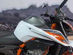 2020 Ktm 890 DUKE R ORANGE