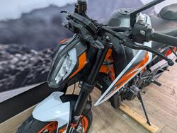 2020 Ktm 890 DUKE R ORANGE