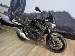 2023 Kawasaki Z400 Black