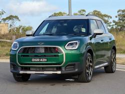 2025 MINI Countryman S Favoured