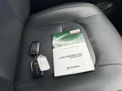 2020 Toyota Landcruiser VX