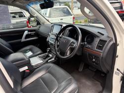 2020 Toyota Landcruiser VX