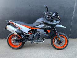 KTM 890 SM-T