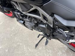 2023 Indian FTR SPORT ONYX BLACK RED