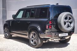 2025 Land Rover Defender 110 D350 X-Dynamic SE