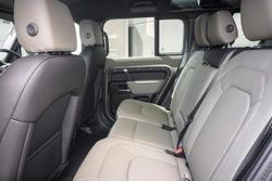 2025 Land Rover Defender 110 D250 S