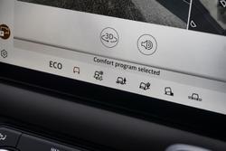 2025 Land Rover Defender 110 D250 S