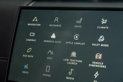 2025 Land Rover Discovery Sport P300e Dynamic SE