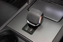 2025 Land Rover Discovery Sport P300e Dynamic SE