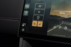 2025 Land Rover Discovery Sport P300e Dynamic SE