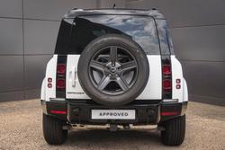 2025 Land Rover Defender 110 D350 X-Dynamic SE