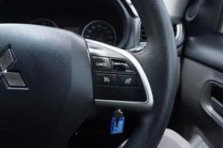 2015 Mitsubishi Triton GLX