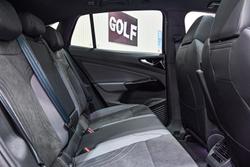 2025 Volkswagen ID.5 Pro