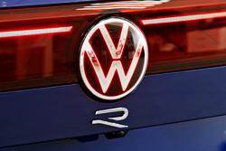 2025 Volkswagen Touareg R