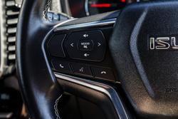 2024 Isuzu MU-X LS-T