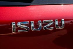 2024 Isuzu MU-X LS-T