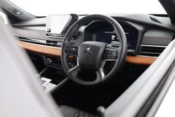 2024 Mitsubishi Outlander Exceed Tourer