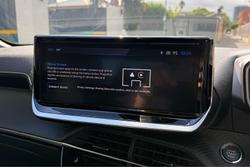 2025 Peugeot 2008 GT Hybrid