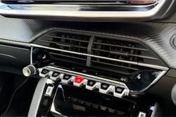 2025 Peugeot 2008 GT Hybrid