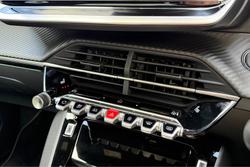 2025 Peugeot 2008 GT Hybrid