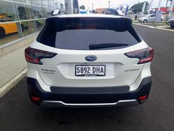 2025 Subaru Outback AWD Touring