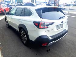 2025 Subaru Outback AWD Touring