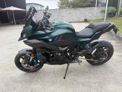 2025 BMW M 1000 XR Competition M 1000 Green