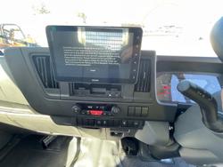 2025 Isuzu Nlr 45-150