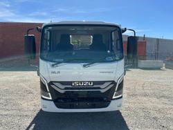 2025 Isuzu Nlr 45-150