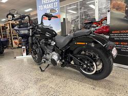 2025 Harley-Davidson Street Bob 117 (FXBB) Softail Black