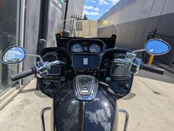 2024 Indian CHALLENGER LIMITED BLACK