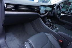 2024 Volkswagen Touareg 210TDI Elegance