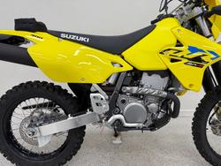 2025 Suzuki 2025 Suzuki 400CC DR-Z400E Enduro Yellow