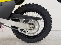 2025 Suzuki 2025 Suzuki 400CC DR-Z400E Enduro Yellow