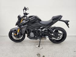 2025 Suzuki GSX-S1000 Black