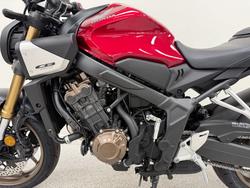 2025 Honda CB650RAC Red