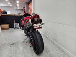 2012 YAMAHA YZF-R1 Red
