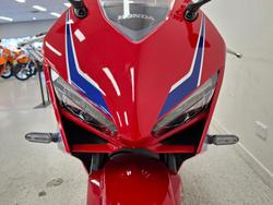 2025 Honda CBR650RAC Red