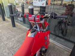 2025 Honda CRF250R RED