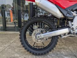 2025 Honda CRF250R RED