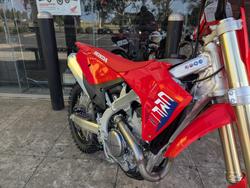 2025 Honda CRF250R RED