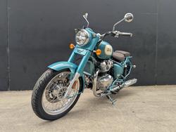 2025 Royal Enfield (see Also Enfiel 2025 ROYAL ENFIELD 650CC CLASSIC 650 GREEN