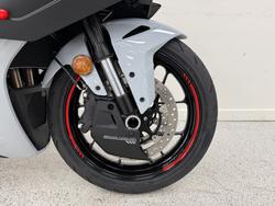 2025 CFMOTO 2025 CF Moto 675CC 675SR-R ABS Road Aerolite Grey