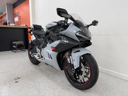 2025 CFMOTO 2025 CF Moto 675CC 675SR-R ABS Road Aerolite Grey
